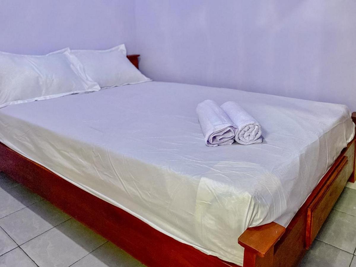 Griya Asri Syariah Mitra Reddoorz Hotel Rogojampi Buitenkant foto