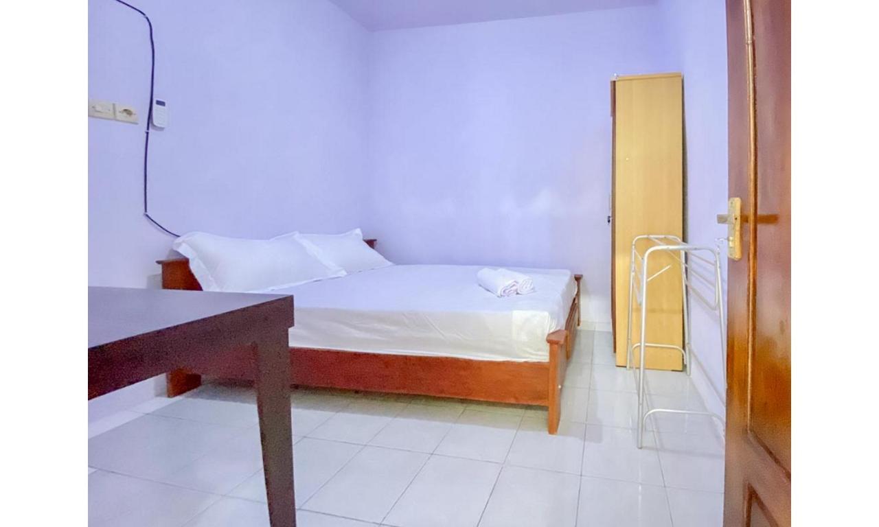 Griya Asri Syariah Mitra Reddoorz Hotel Rogojampi Buitenkant foto