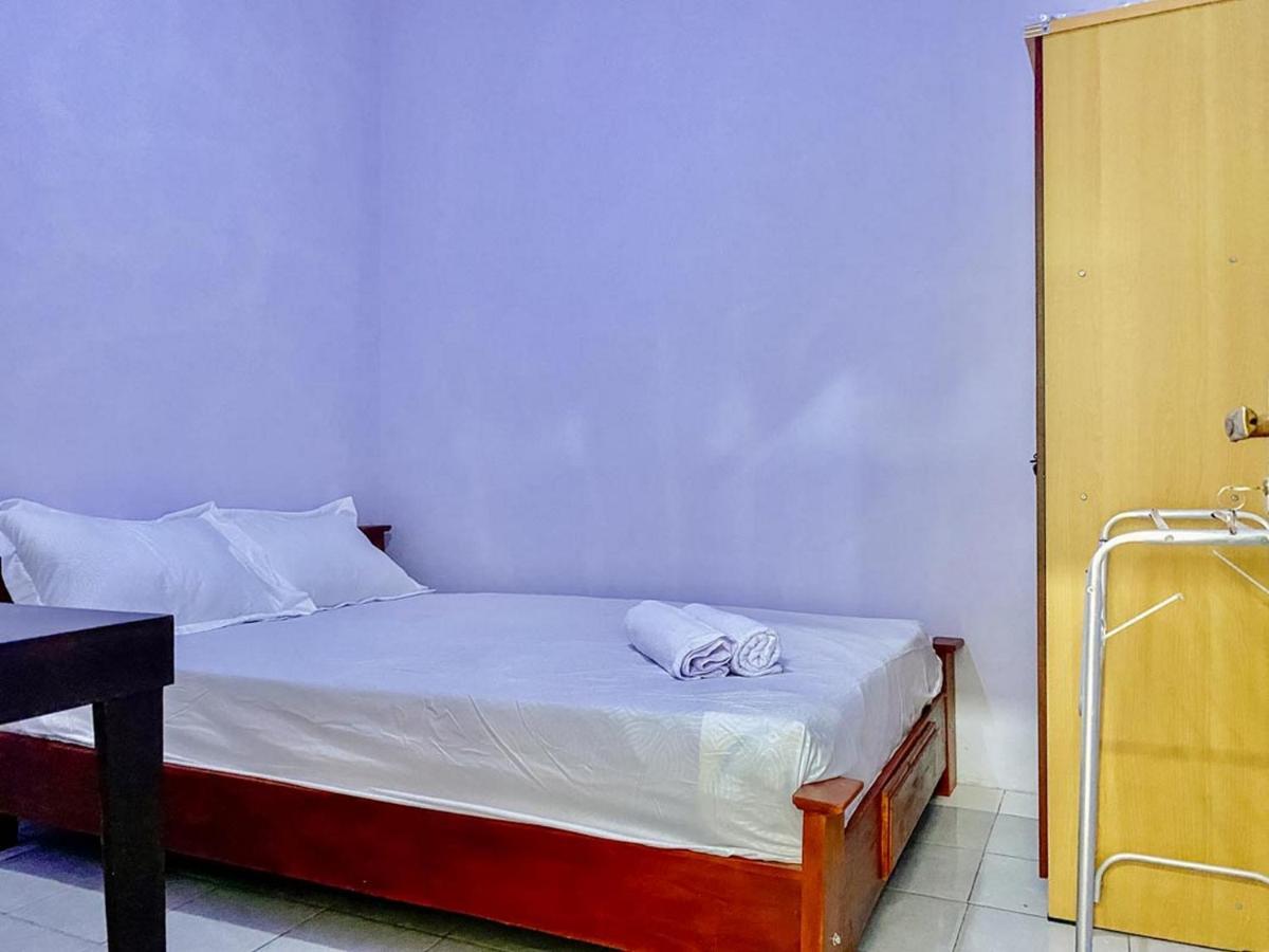 Griya Asri Syariah Mitra Reddoorz Hotel Rogojampi Buitenkant foto